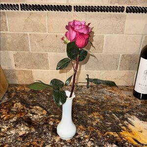 Chic Randall Vintage White Milk Glass Vase